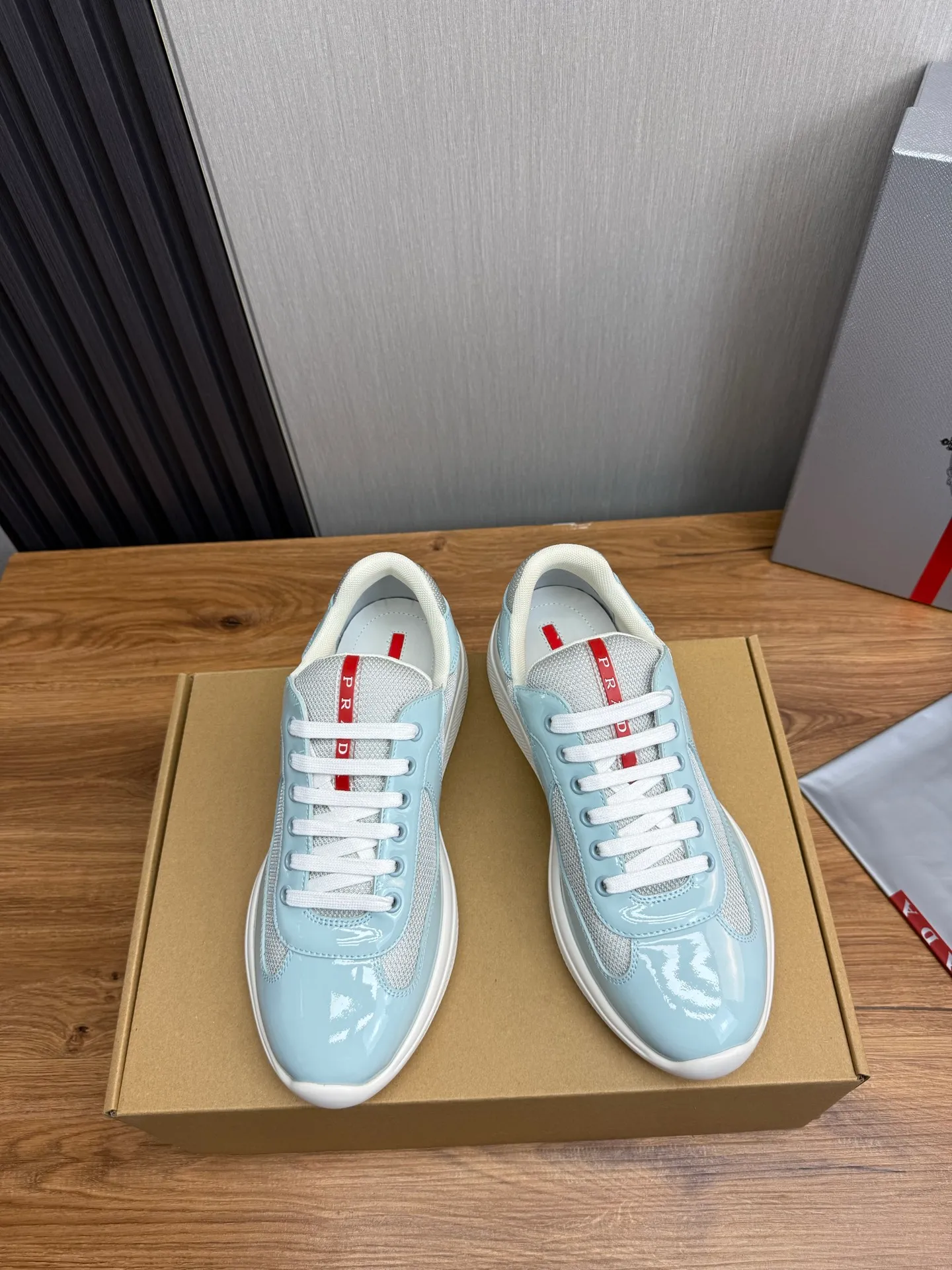 Men's shoes 640💰 [PRADA] Hot selling items🔥Must be recommended every day~~ Official website synchronized, 1:1 high quality shipments✔️ Imported cowhide fabric, rubber material + cowhide lining, original bottom, high-end airplane box packaging🎁 38-45 (38.45 custom-made, non-returnable)